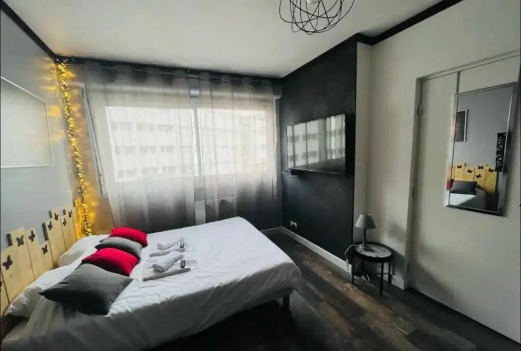 Orphelin Studio Avec Balneo Proche Centre Ville رانس المظهر الخارجي الصورة